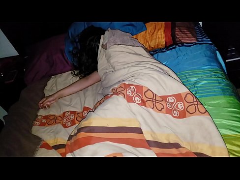 ❤️ Stepson berači svojo mlado mačeho, medtem ko ona spi. ❤️ Fucking video na sl.bookland.top ❌️
